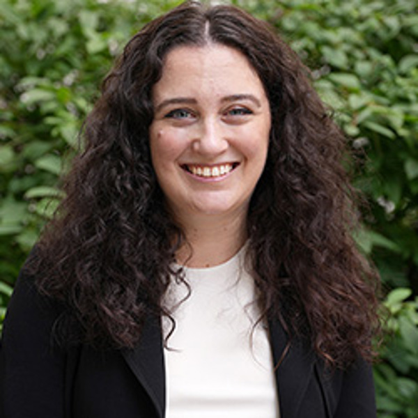 Sasha Linney ’11 Becomes Youngest Member of Sheridan Albert Legacy Society