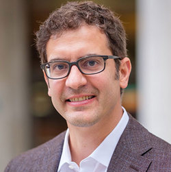 Photo of Andrew  Gold